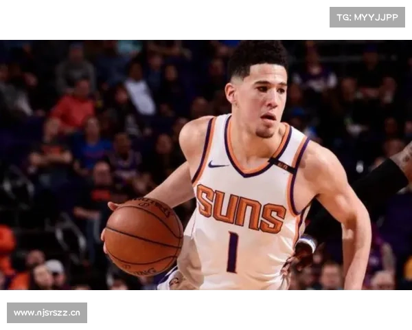 25岁NBA球星德文布克的家:平层别墅阳光充沛,入住3年怡然自得 25岁NBA球星德文布克的家:平层别墅阳光充沛,入住3年怡然自得